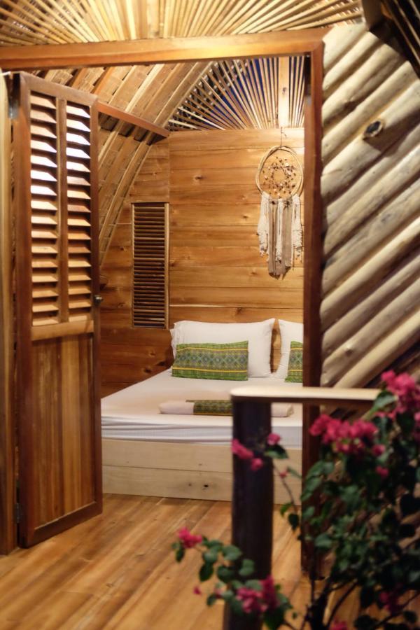 Palayan Paradise Huts Сан Висенте Екстериор снимка